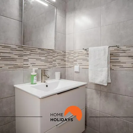#207 Haja Saude By Holidays * Албуфейра